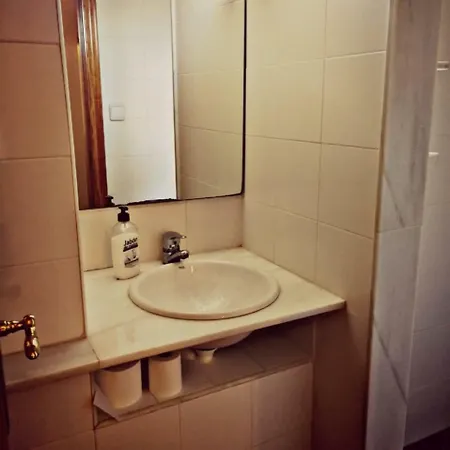 Hospedium Rural Venta Sant Jordi 2*